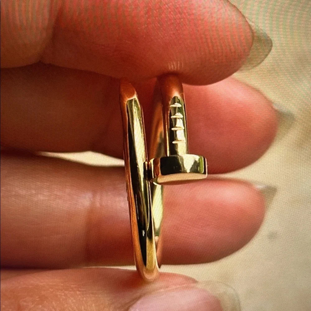 18K yellow gold nail ring